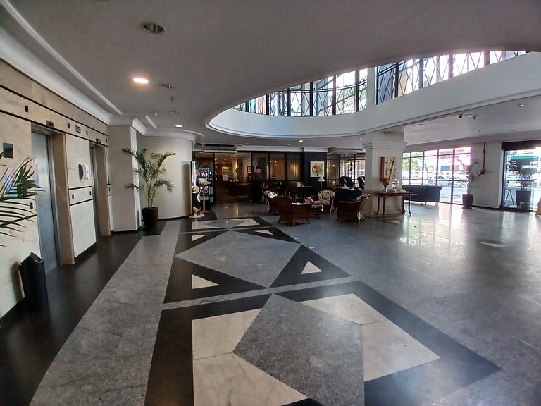 Flat Saint Martin 1Q 3P Andar Alto