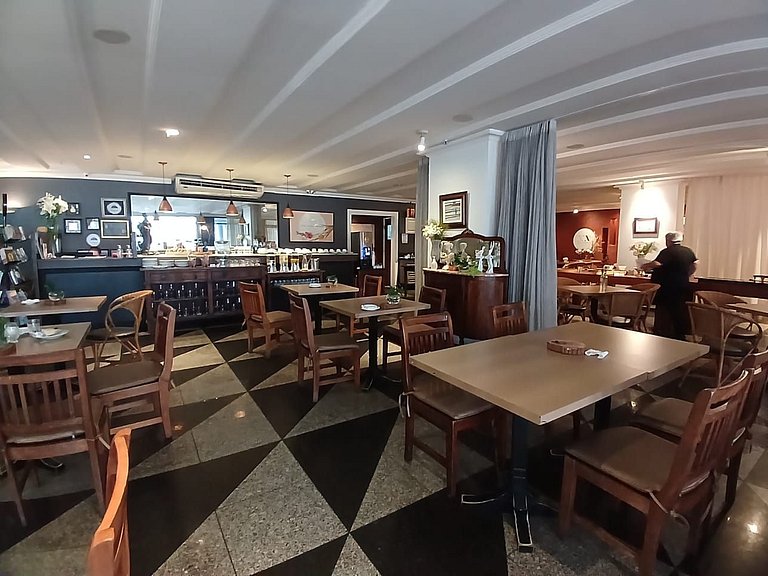 Flat Saint Martin 1Q 3P Andar Alto