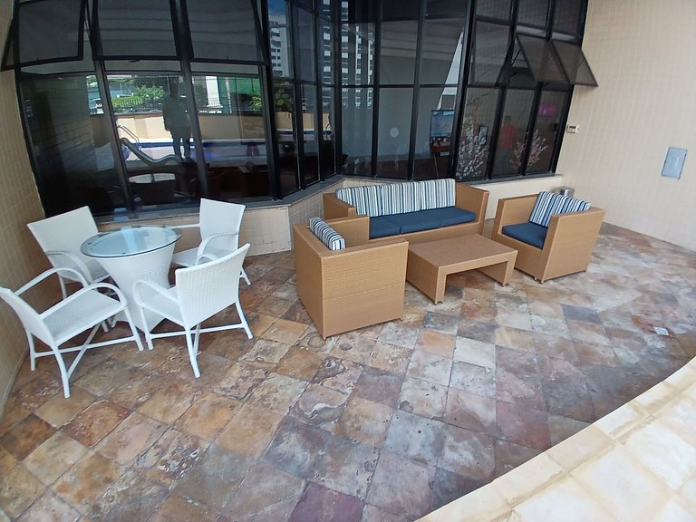 Meireles Seafront Apartment for 4 | Parking | WiFi