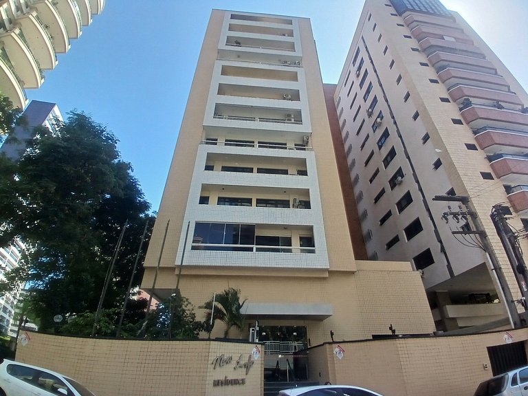 Apt Meireles Vista Mar 4p | Vaga | WiFi