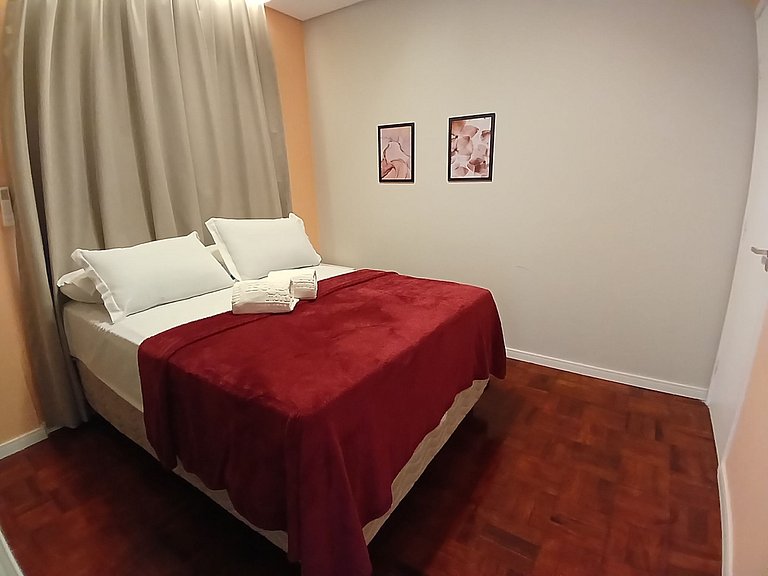 Apto 4 Quartos a 1 Min da Beira-Mar | WiFi | Garagem