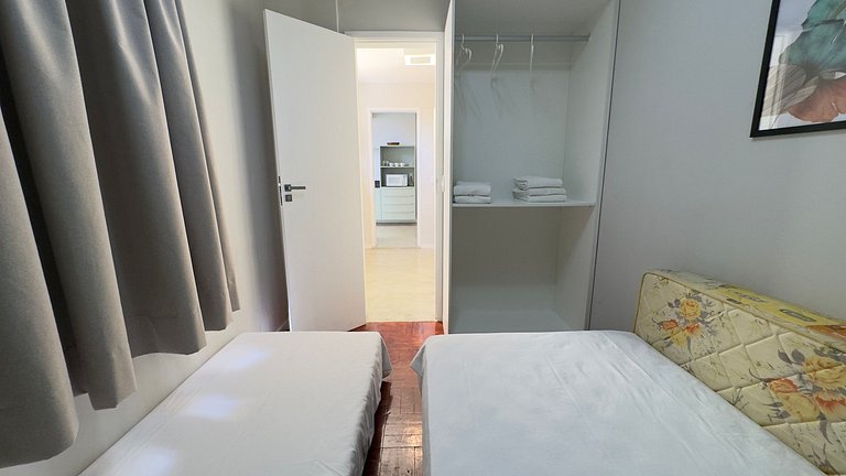 Apto 4 Habitaciones a 1 min de la Playa | WiFi | Parking