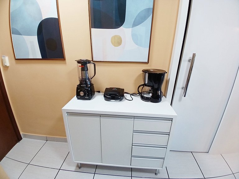 Apto 2Q Beach Class | Vaga + WiFi + Climatizado