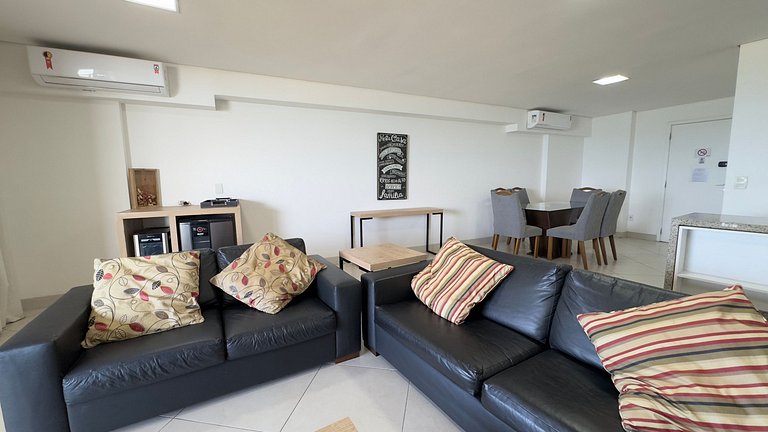 Apartamento amplo telado no Landscape Beira Mar