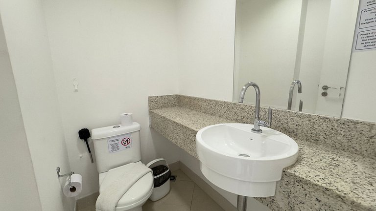 Apartamento amplo telado no Landscape Beira Mar