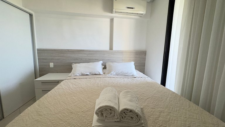 Spacious apartment at Landscape Beira Mar