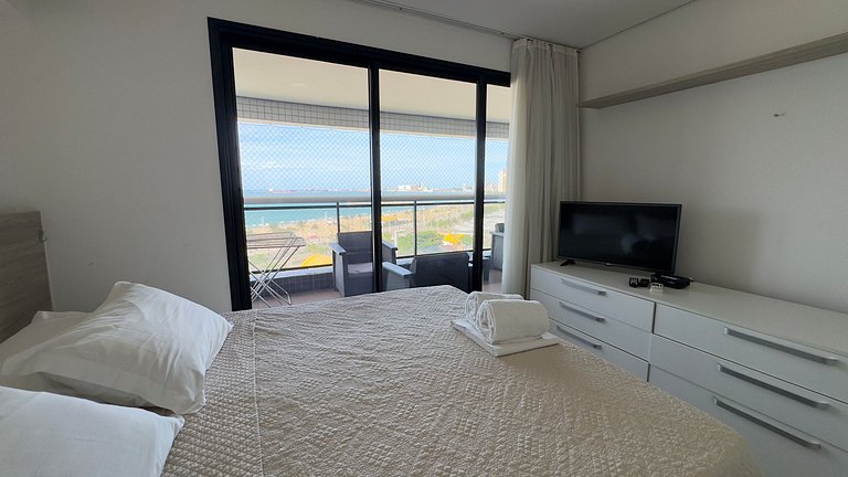 Spacious apartment at Landscape Beira Mar