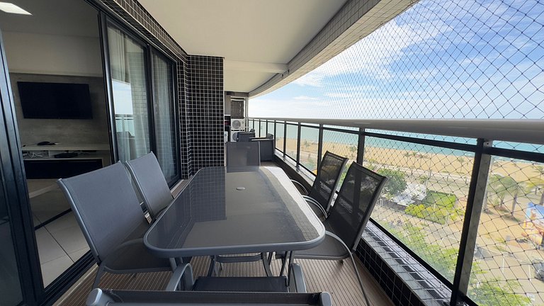 Spacious apartment at Landscape Beira Mar