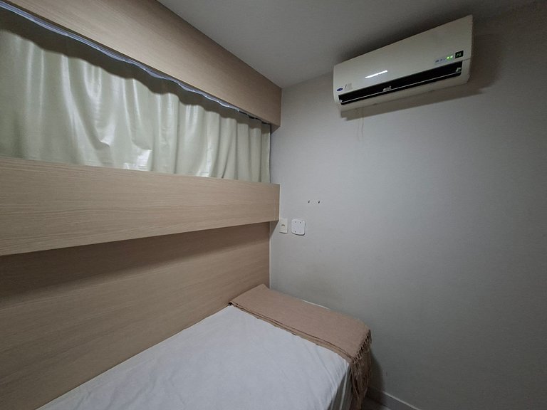 Air conditioned apt in Meireles near Iracema Beach