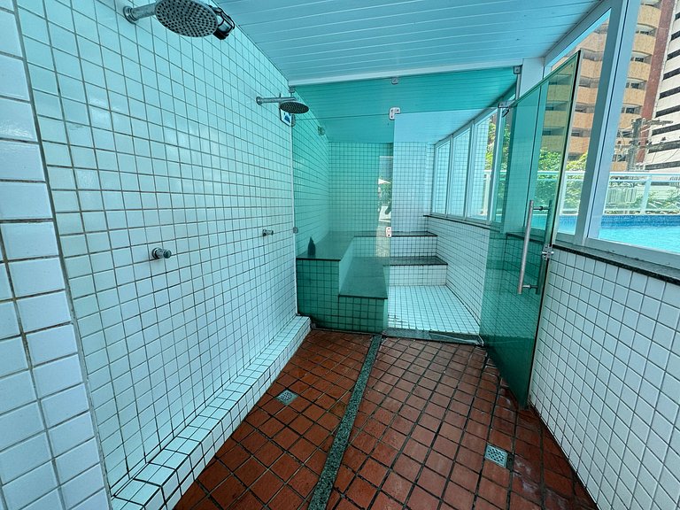 2 Bedroom Apartment with Balcony and Amenities