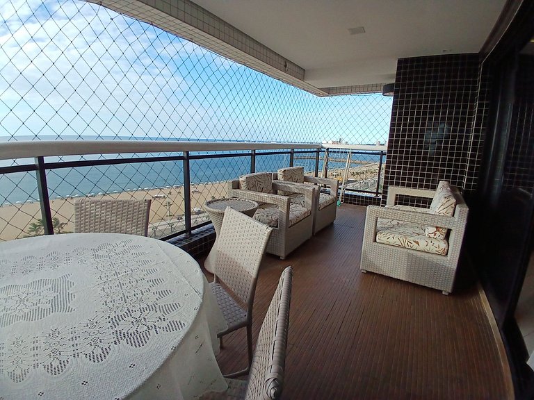 Oceanfront Landscape 2 bedroom Beira Mar