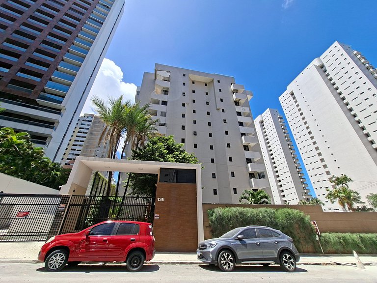 Apto 4 Hab en Meireles a 50 m de Beira Mar