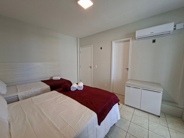 4BR Apt in Meireles 50m from Beira Mar