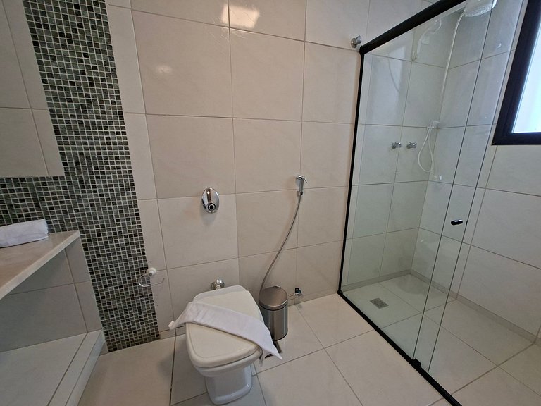 Conforto e Espaco no Meireles Apto 4 Quartos