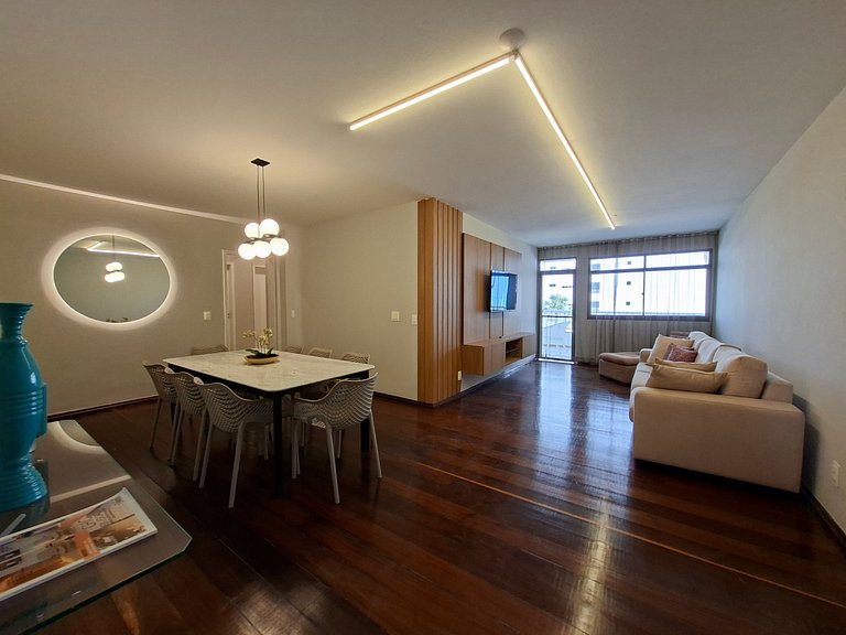 4BR Apt in Meireles 50m from Beira Mar