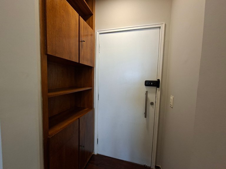 Apto 4 Hab en Meireles a 50 m de Beira Mar