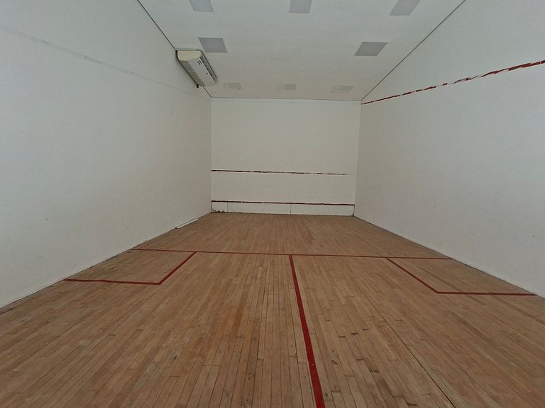 Ground Floor 4 Bedroom Apt near Beach Park