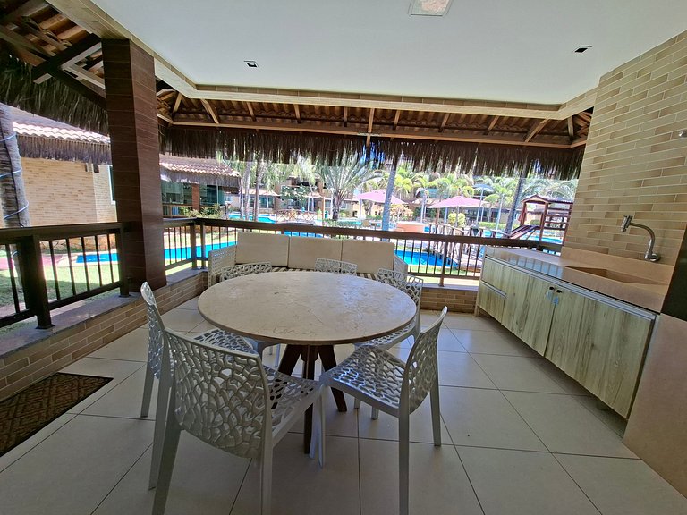 Parque das Ilhas Ground Floor 4 Bedrooms for 8