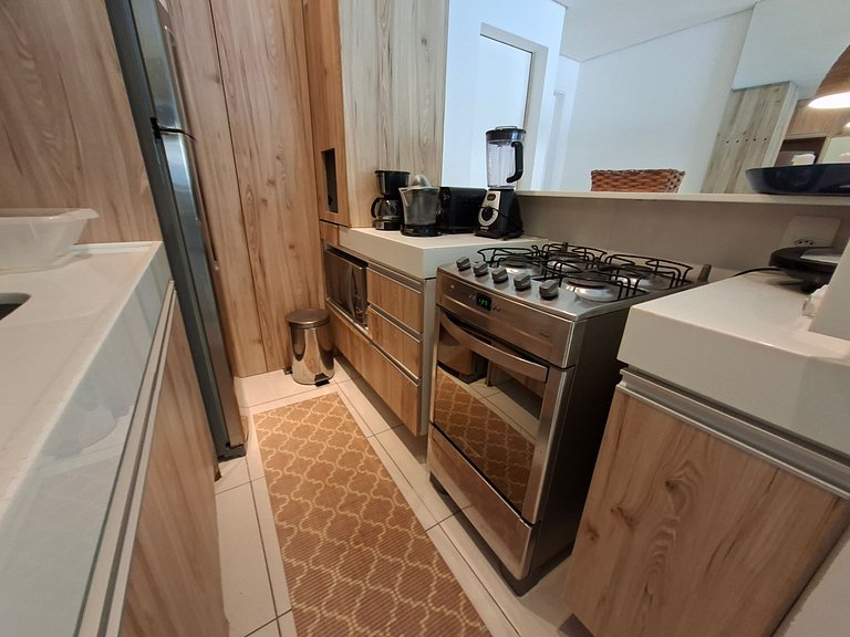 Ground Floor 4 Bedroom Apt near Beach Park