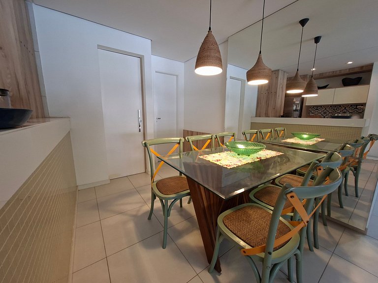 Parque das Ilhas Ground Floor 4 Bedrooms for 8