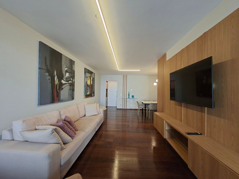 4BR Apt in Meireles 50m from Beira Mar