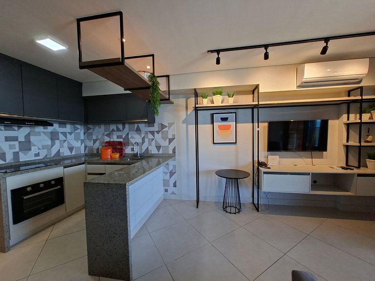 Landscape 2BR Oceanfront Apt