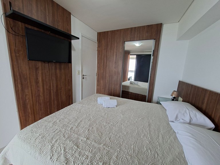 Beachfront 2 Bedroom Apt at Landscape sleeps 6