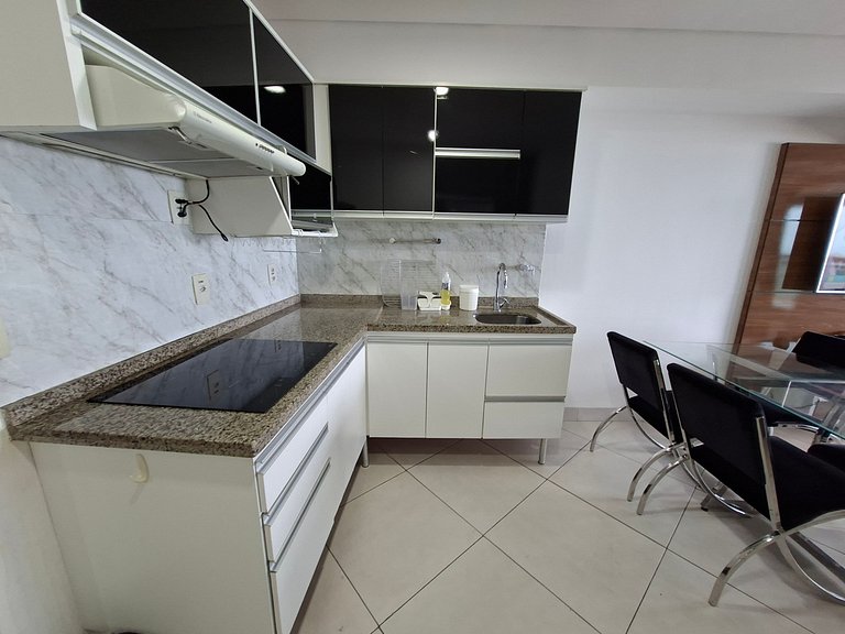 Beachfront 2 Br Aprt at Landscape WiFi Parking