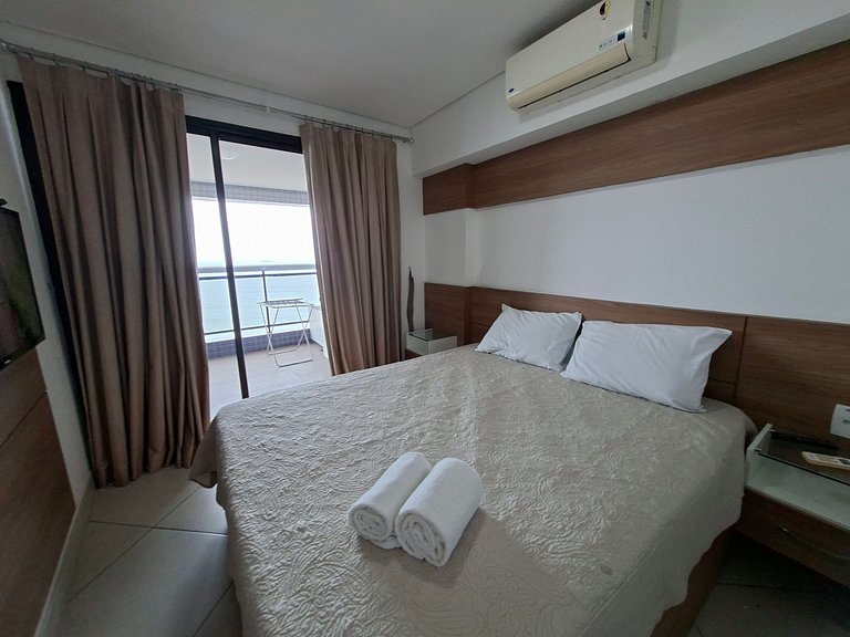 Beachfront 2 Br Aprt at Landscape WiFi Parking