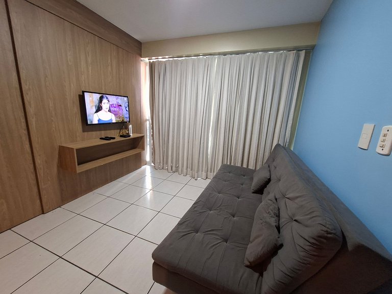 2 Bedroom Apartment with Balcony and Amenities