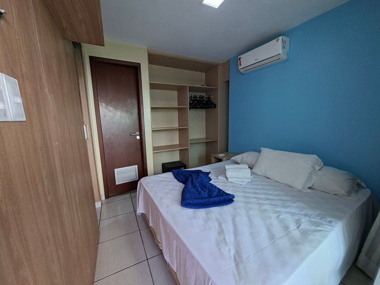 Apto 2 Quartos Varanda e Lazer no Meireles