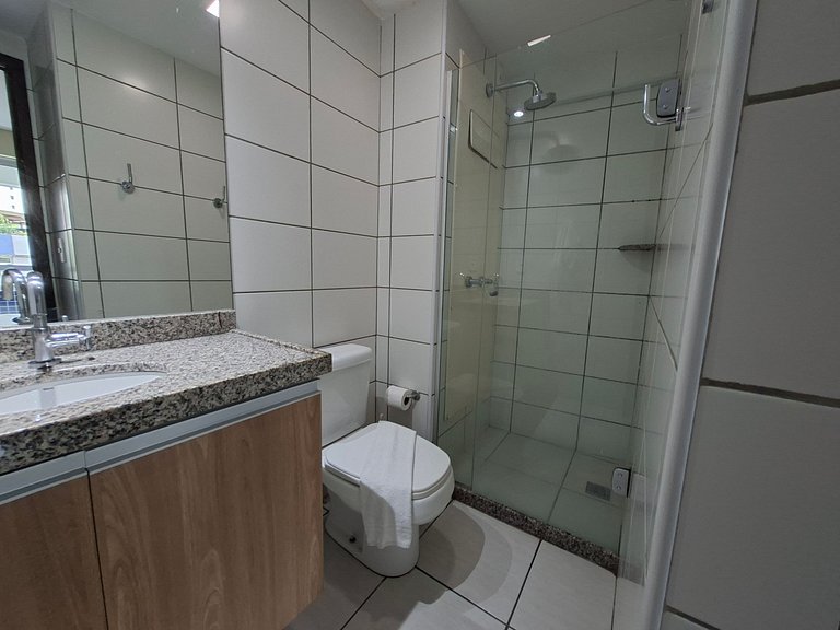 2 Bedroom Apartment with Balcony and Amenities