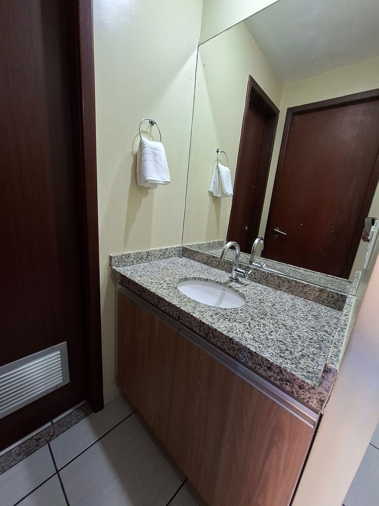 Beach Class 2Q | Climatizado | Vista Cidade