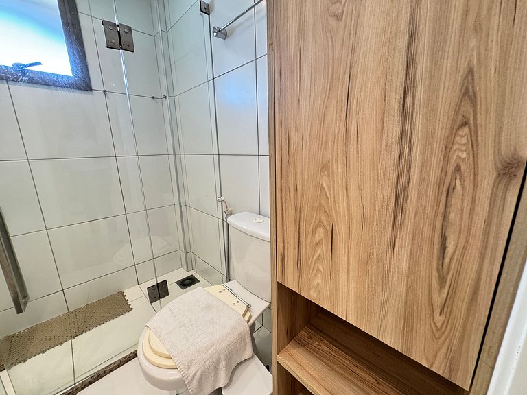 Ground Floor 4 Bedroom Apt near Beach Park