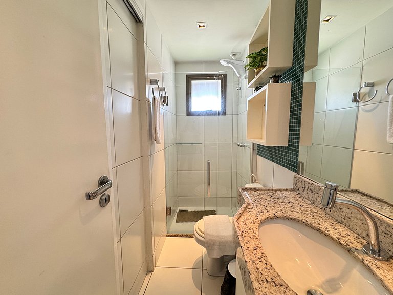 Ground Floor 4 Bedroom Apt near Beach Park