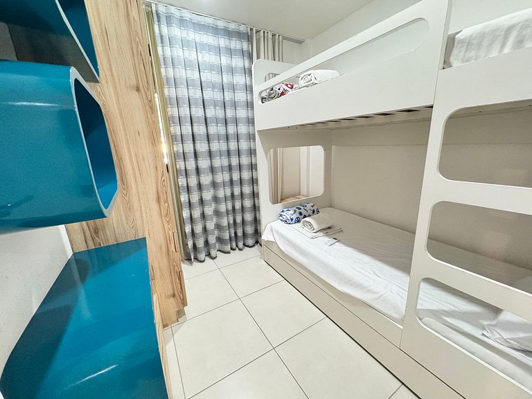 Ground Floor 4 Bedroom Apt near Beach Park