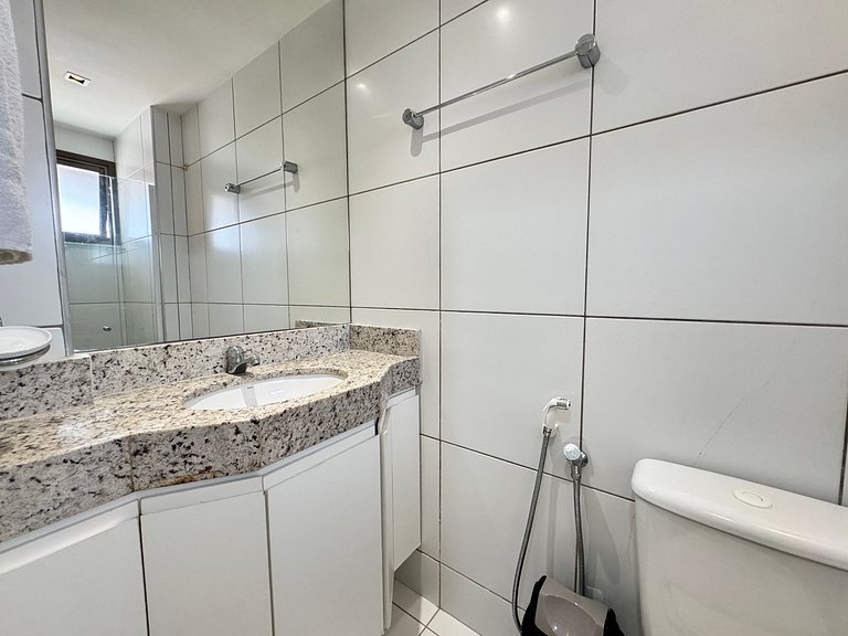 Ground Floor 4 Bedroom Apt near Beach Park