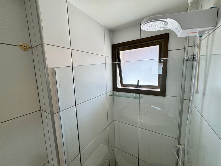 Ground Floor 4 Bedroom Apt near Beach Park