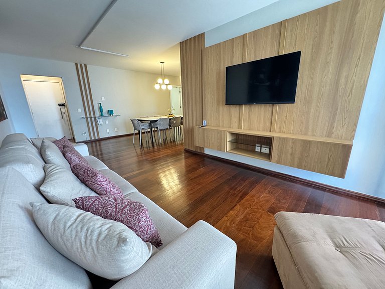 4BR Apt in Meireles 50m from Beira Mar