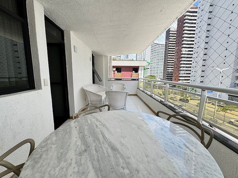 4BR Apt in Meireles 50m from Beira Mar