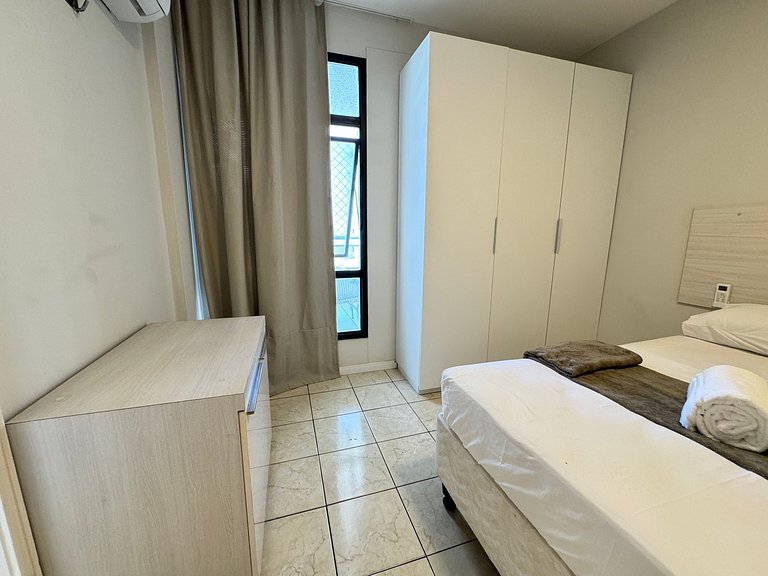 4BR Apt in Meireles 50m from Beira Mar