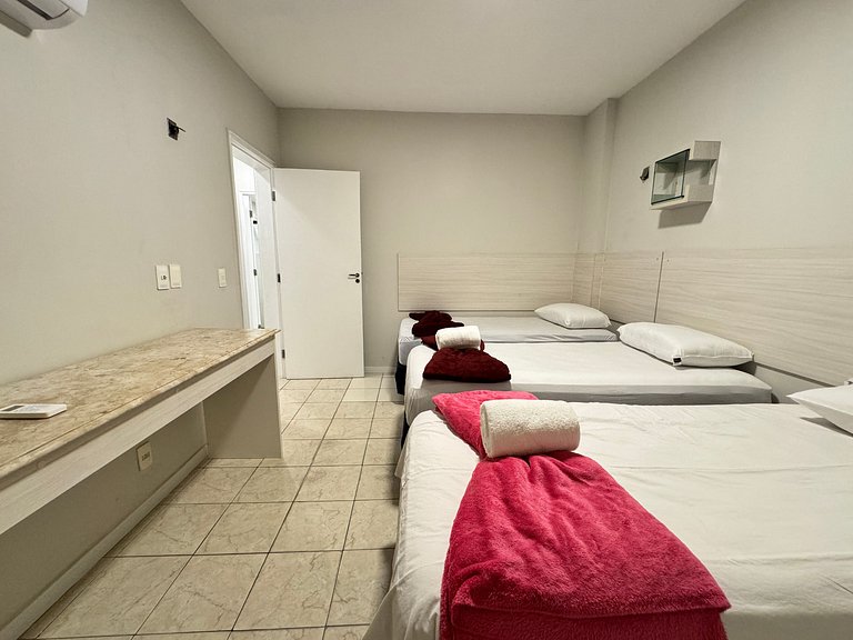 4BR Apt in Meireles 50m from Beira Mar