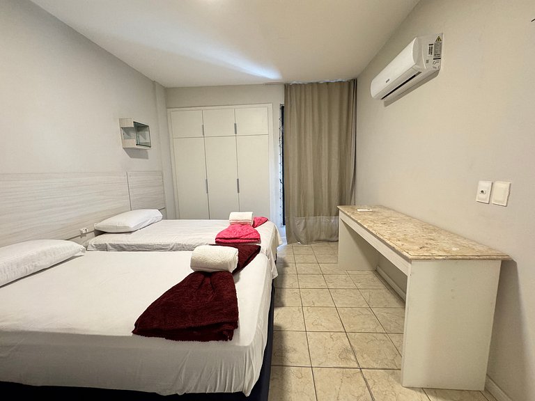 4BR Apt in Meireles 50m from Beira Mar