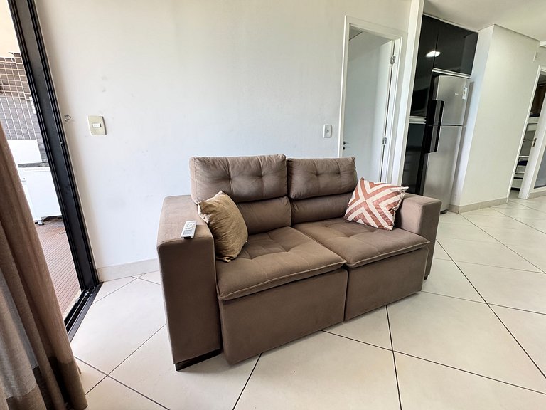 Beachfront 2 Br Aprt at Landscape WiFi Parking