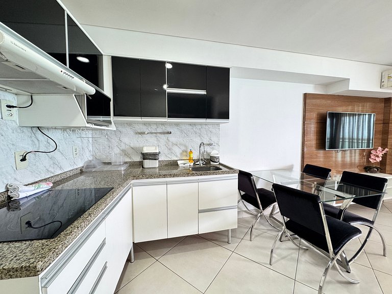 Beachfront 2 Br Aprt at Landscape WiFi Parking