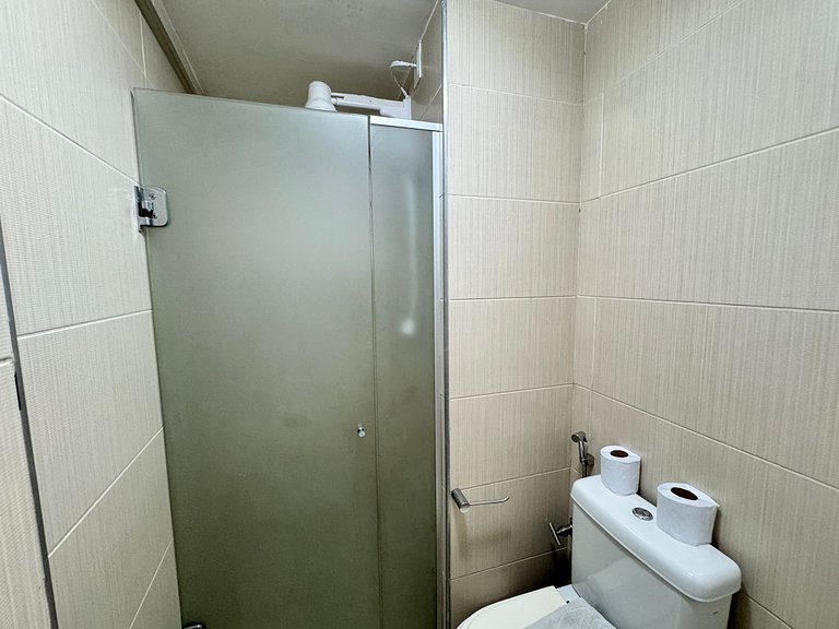 Beachfront 2 Br Aprt at Landscape WiFi Parking