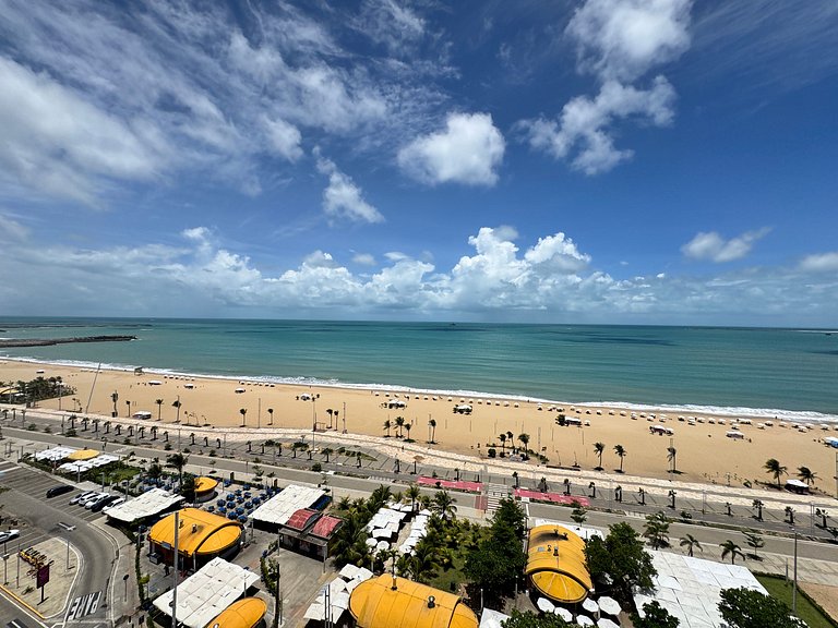 Beachfront 2 Bedroom Apt at Landscape sleeps 6