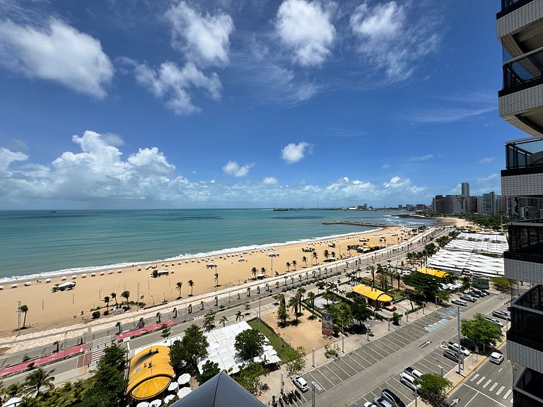 Beachfront 2 Bedroom Apt at Landscape sleeps 6