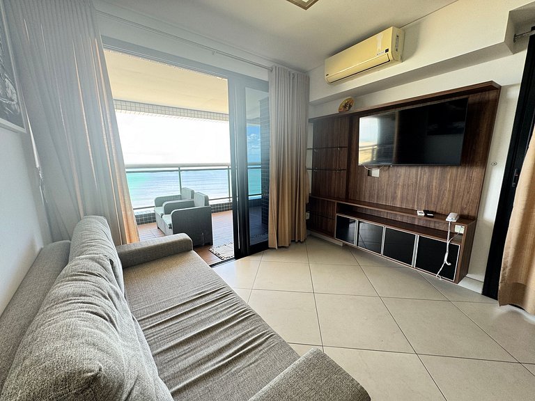 Beachfront 2 Bedroom Apt at Landscape sleeps 6