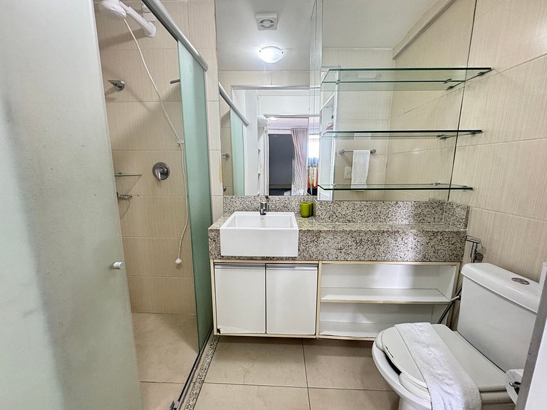 Beachfront 2 Bedroom Apt at Landscape sleeps 6